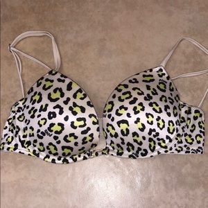 Victoria’s Secret PINK Push Up Plunge Bra